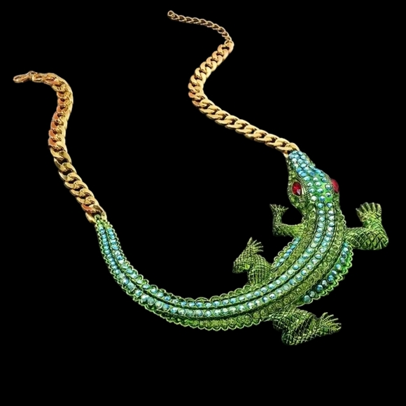 **18k Gold plated Green/Red Rhinestone Alligator / Crocodile Statement Nec… - Picture 2 of 4